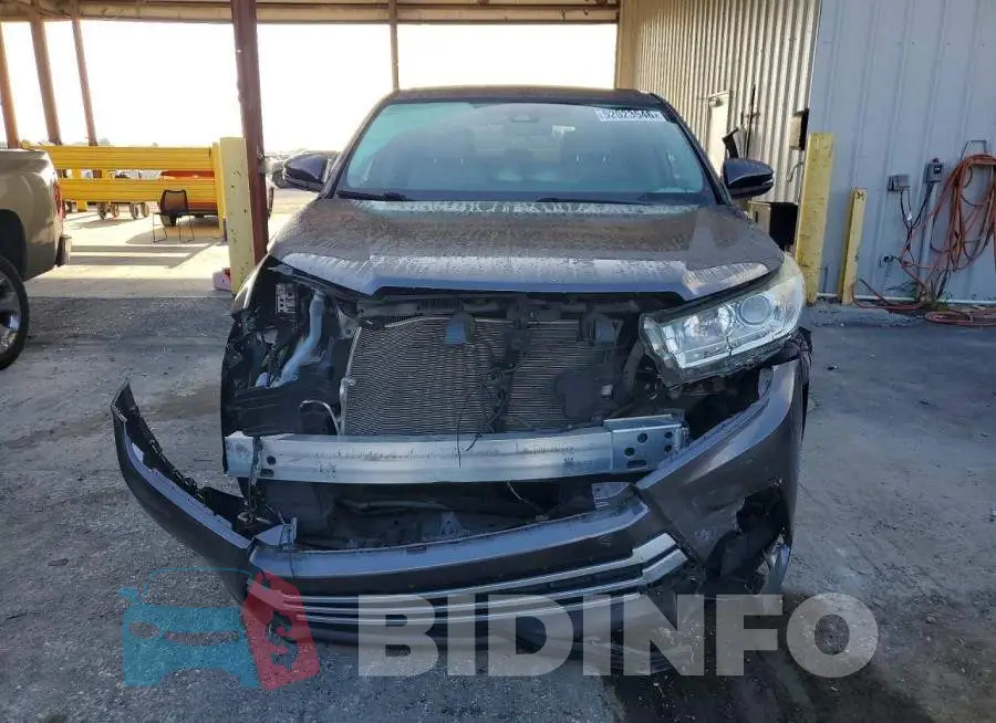 5TDZZRFH2KS366797 Photo# 5