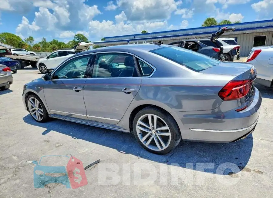 1VWDT7A30HC084743 Photo# 2