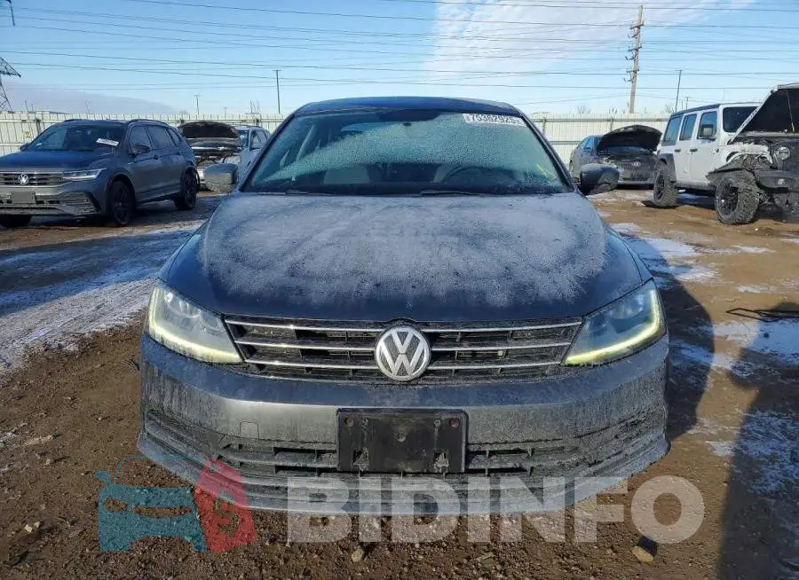 3VW2B7AJ5HM413069 Photo# 5