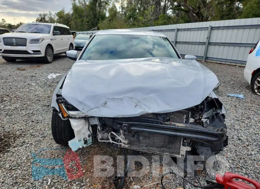3VW2B7AJ9HM414693 Photo# 5