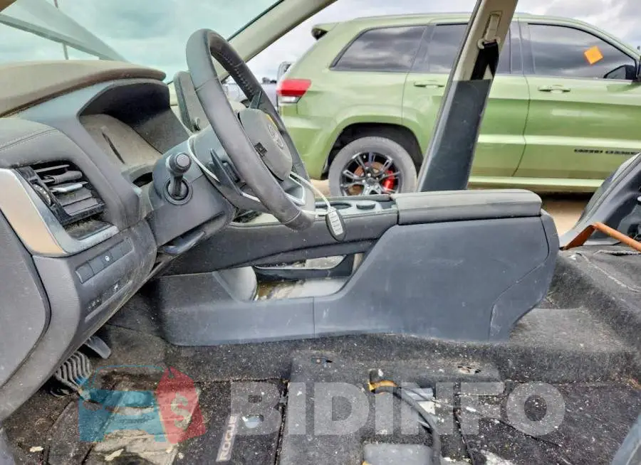 5N1BT3CB3PC737292 Photo# 7