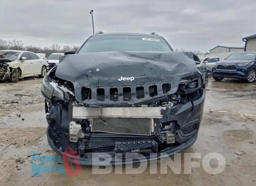 1C4PJLCB4MD169656 Photo# 5