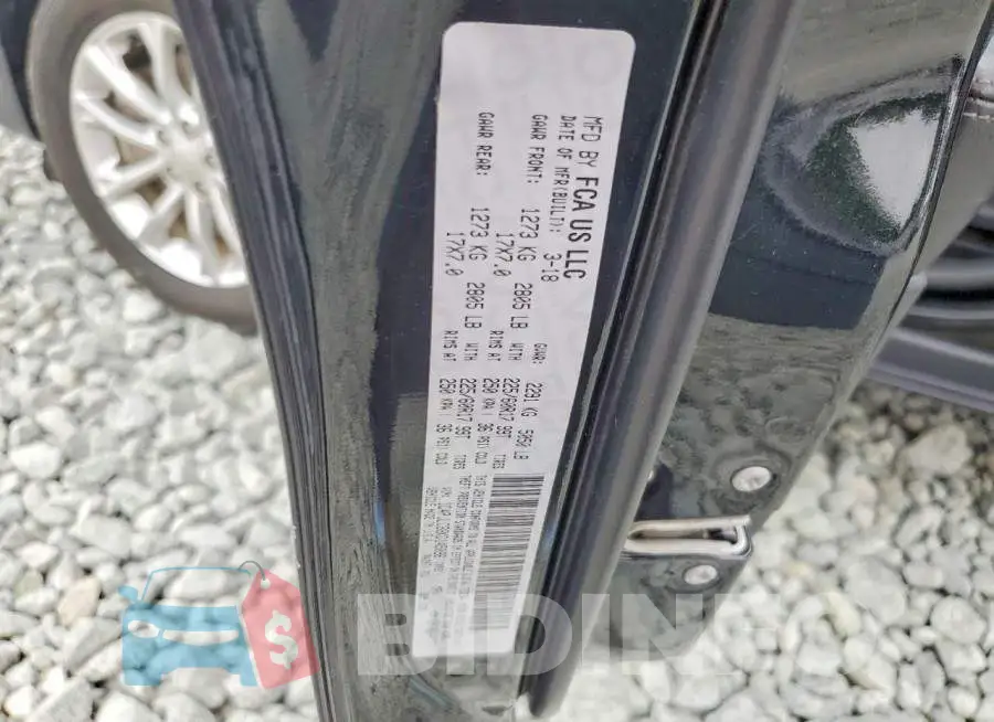 1C4PJLCB8KD145096 Photo# 13