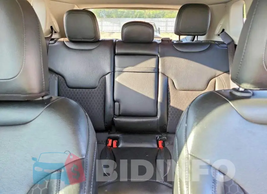 3C4NJCBB8LT129422 Photo# 10