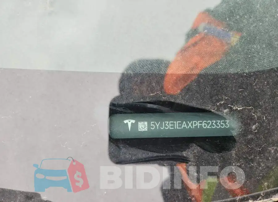 5YJ3E1EAXPF623353 Photo# 12