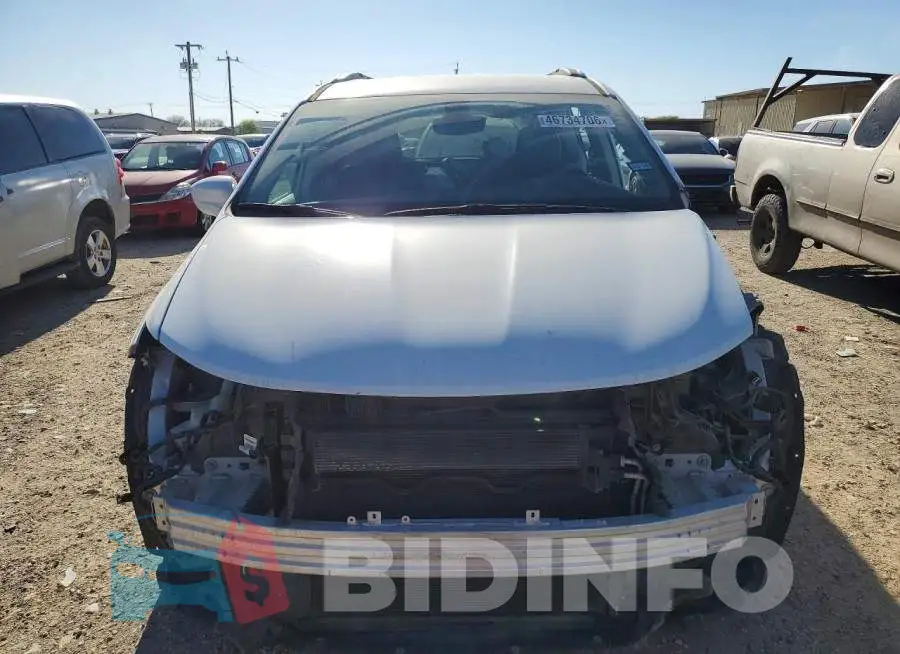 2C4RC1EG8HR782267 Photo# 5