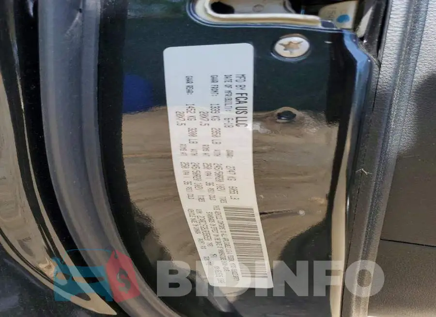2C4RC1FG9JR350520 Photo# 13