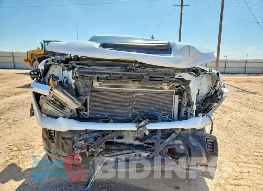 1GC1YLE73RF460350 Photo# 5