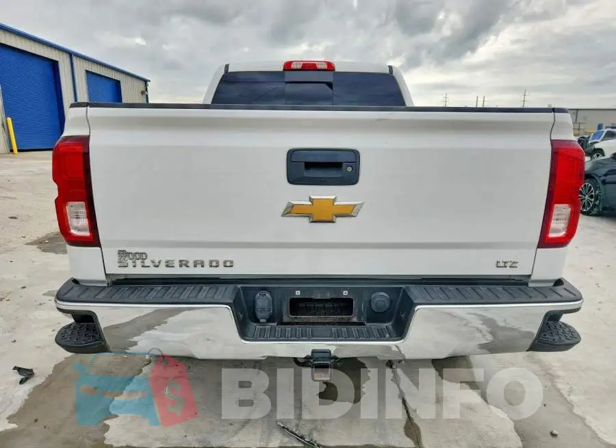 3GCPCSEC1JG335298 Photo# 6