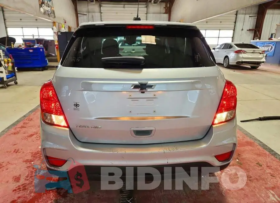 KL7CJNSB1MB327956 Photo# 6