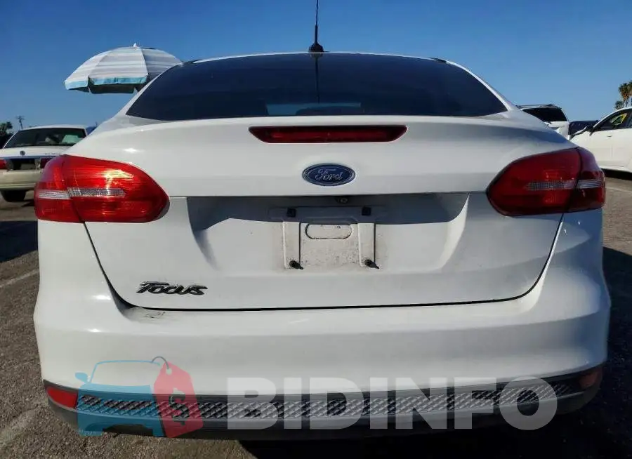 1FADP3E22HL348181 Photo# 6