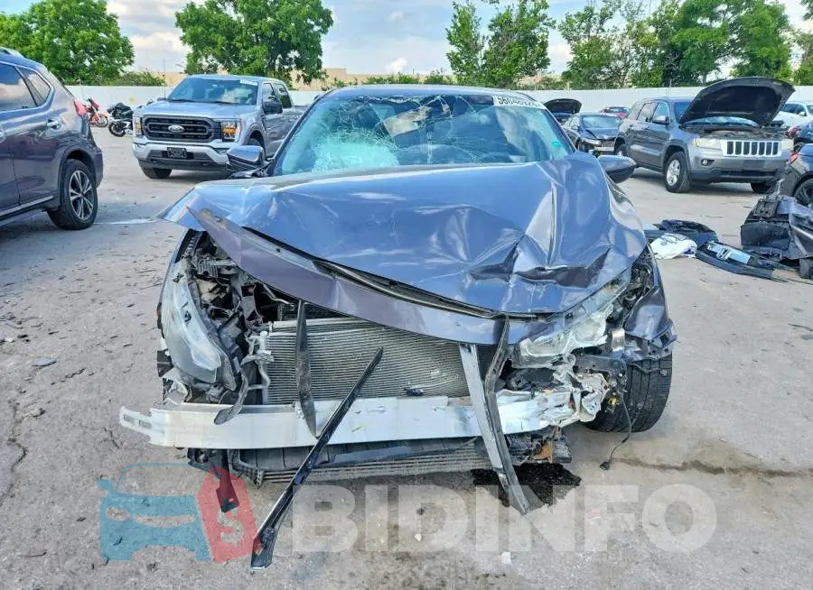 19XFC1F35HE002015 Photo# 5
