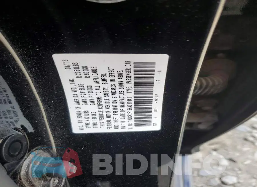 1HGCR2F16HA031940 Photo# 13