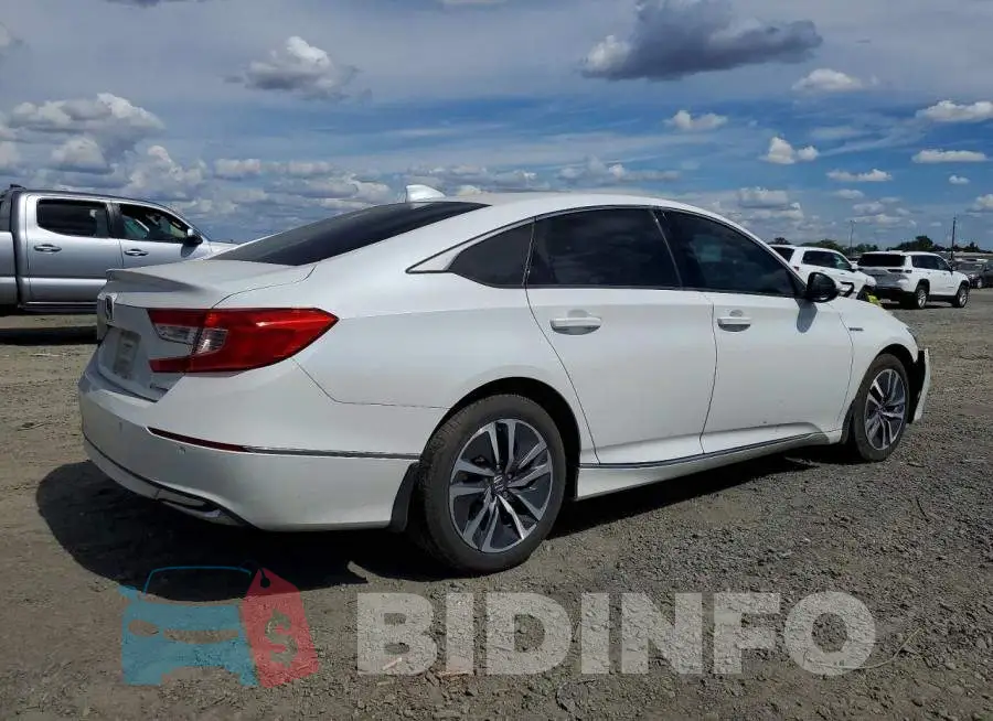 1HGCV3F52MA015247 Photo# 3