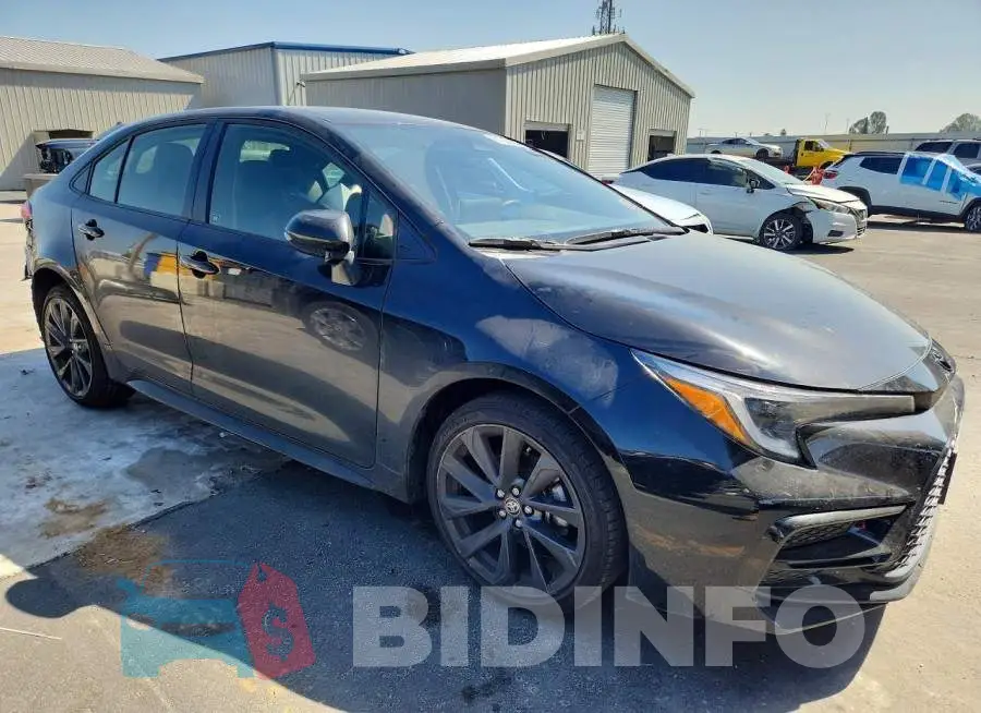 JTDBCMFE6T3115196 Photo# 4