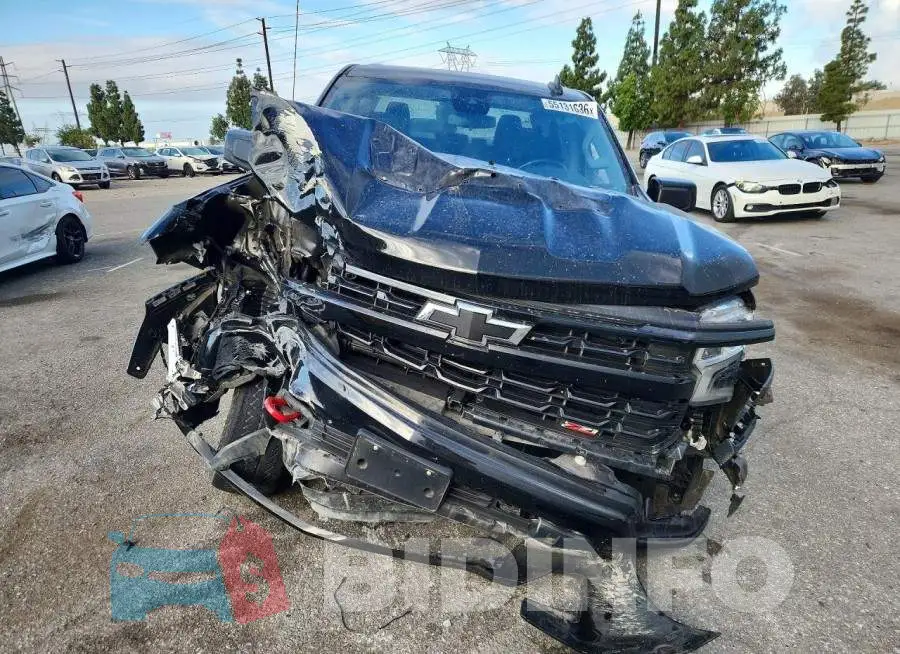 3GCPDFEK9PG210182 Photo# 5