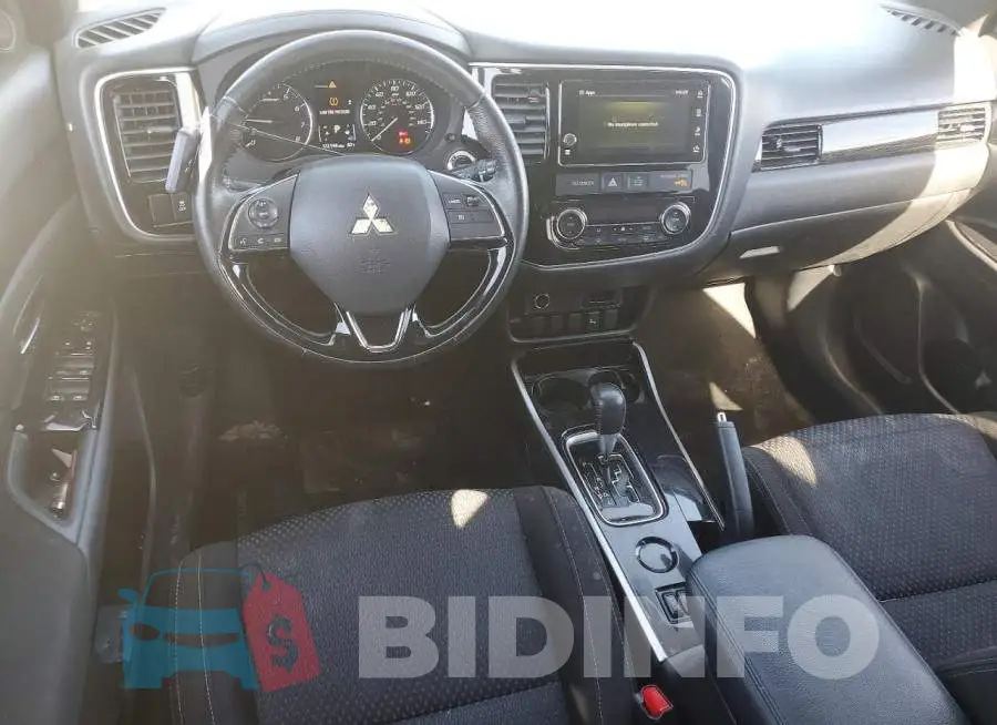 JA4AD3A30JZ060757 Photo# 8