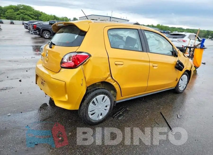 ML32AUHJ8RH022792 Photo# 3