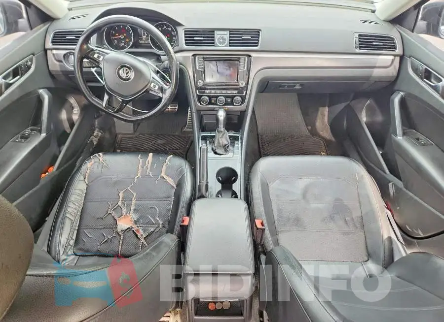 1VWDT7A34HC072174 Photo# 8
