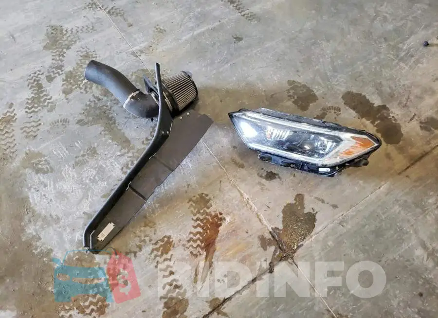 3VW5T7BU1LM045887 Photo# 12