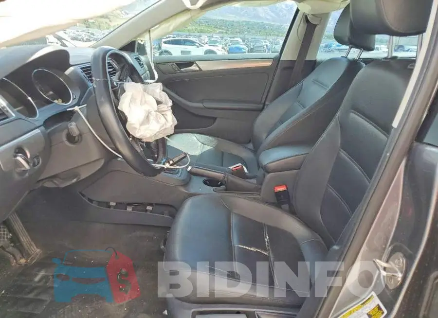3VWDB7AJ5HM221093 Photo# 7