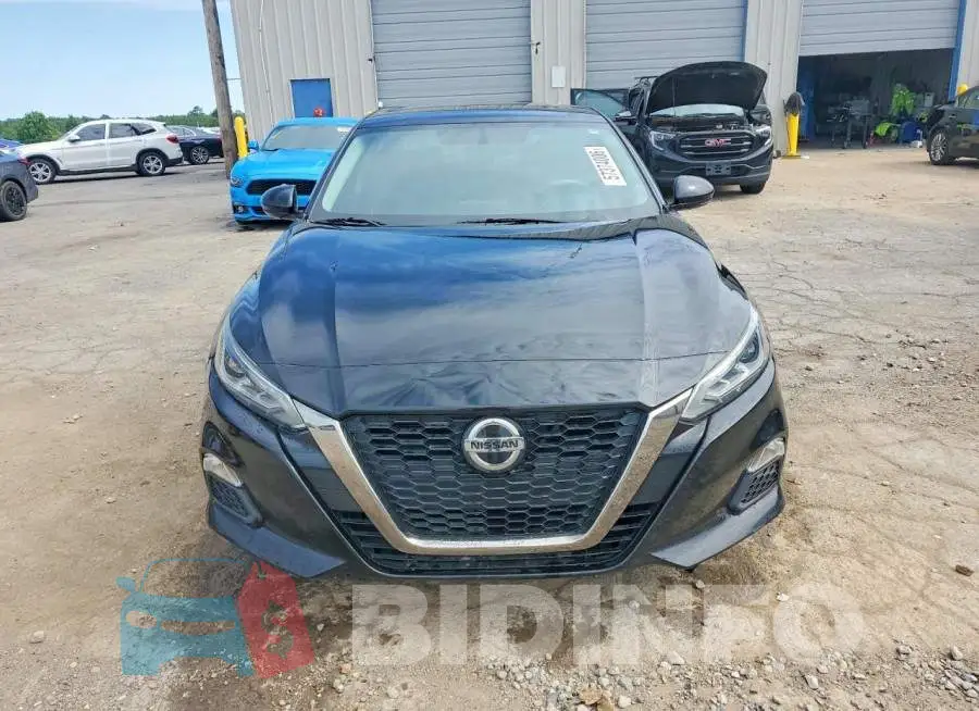 1N4BL4CV9KC165065 Photo# 5