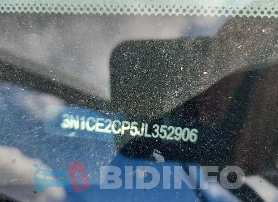 3N1CE2CP5JL352906 Photo# 12