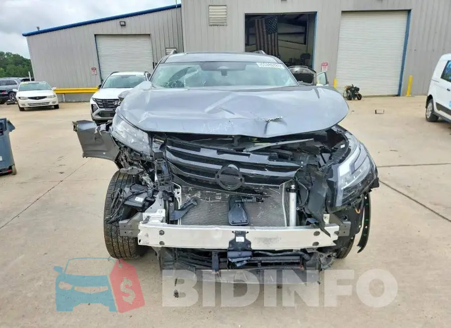 5N1DR3BA1SC257082 Photo# 5