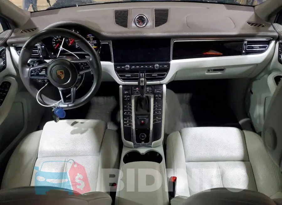 WP1AB2A51LLB30360 Photo# 8