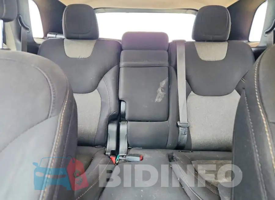1C4PJLAS5HW617352 Photo# 10