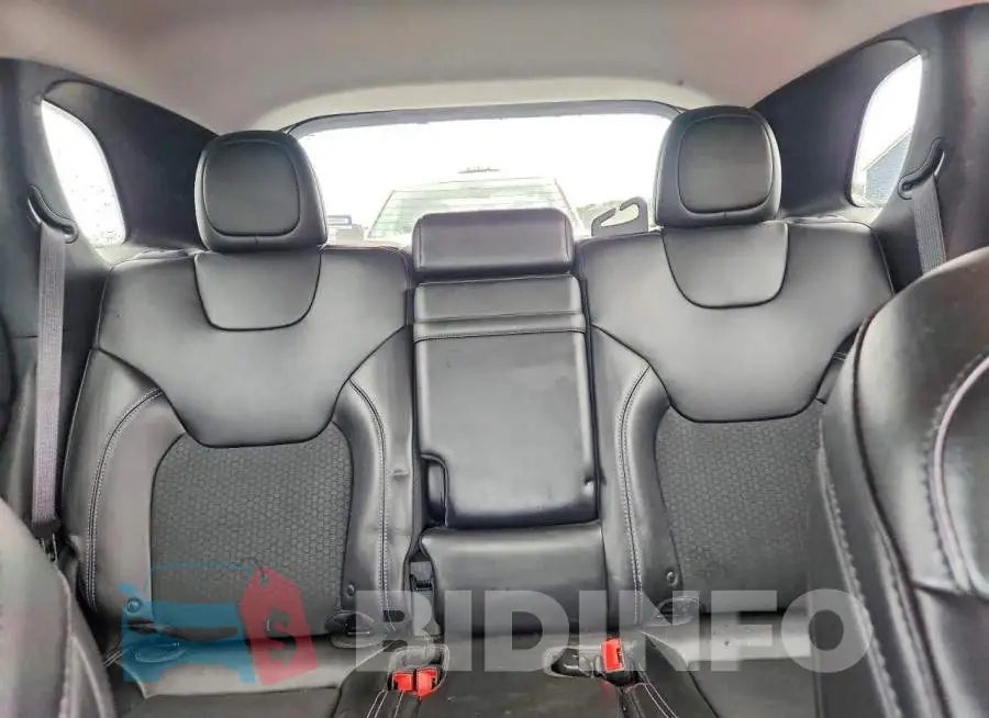 1C4PJMLB1KD256448 Photo# 10