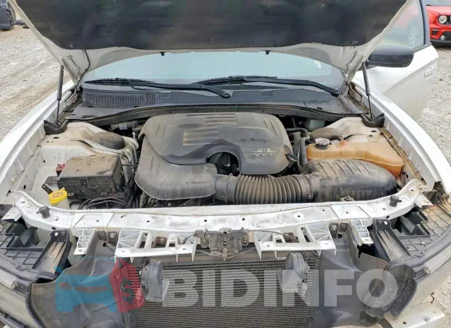 2C3CDXHG5KH615108 Photo# 11