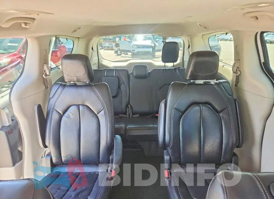 2C4RC1BG4NR176724 Photo# 10