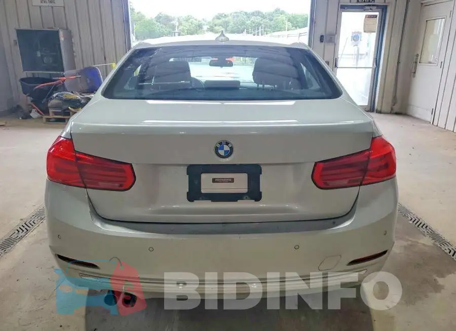 WBA8E1C50HK480443 Photo# 6
