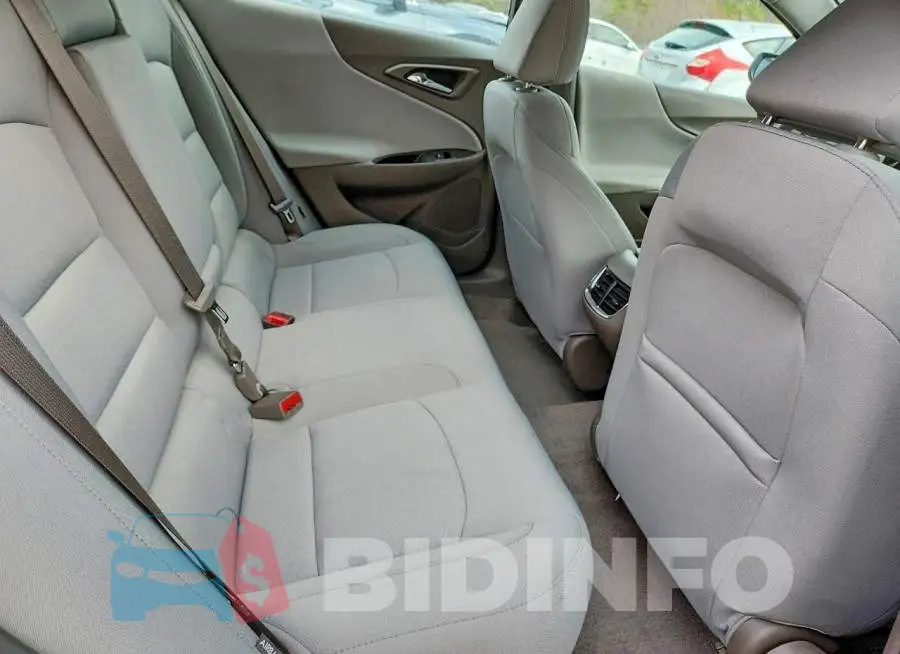 1G1ZD5ST1PF117697 Photo# 10