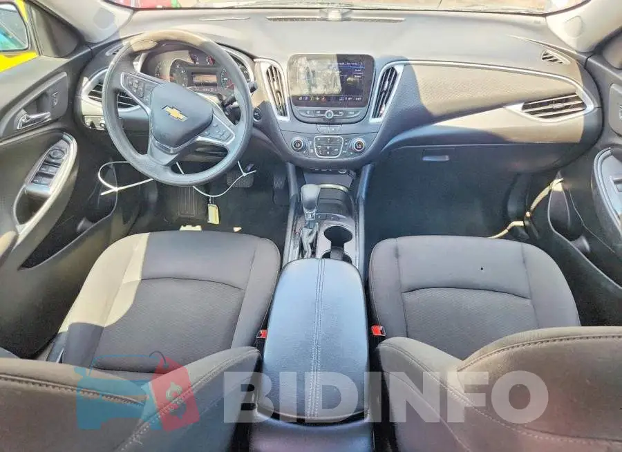 1G1ZD5ST3PF209877 Photo# 8