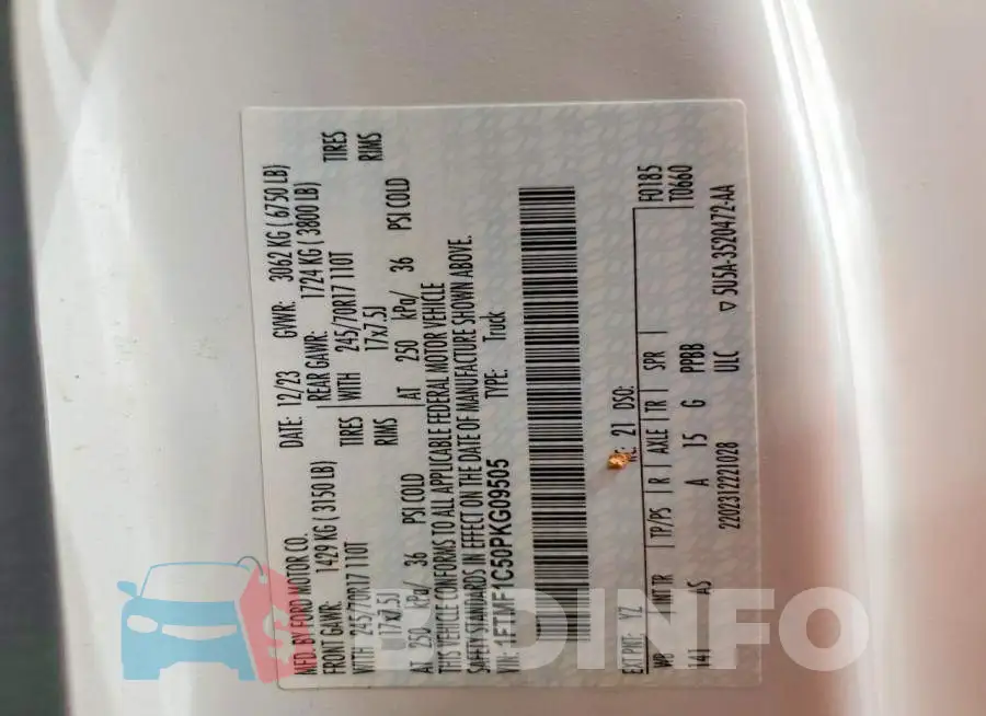 1FTMF1C50PKG09505 Photo# 12
