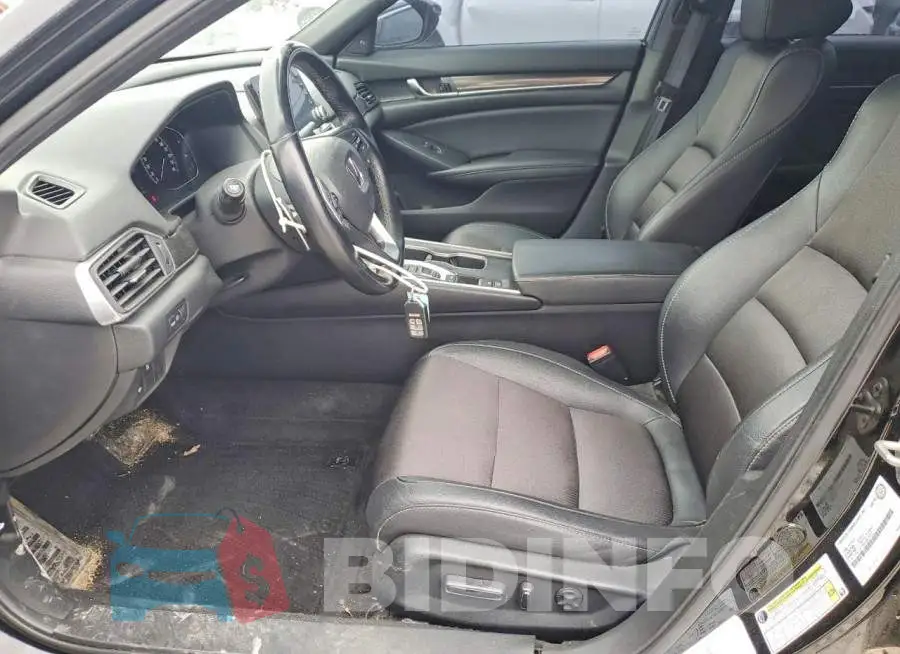 1HGCV2F35KA801372 Photo# 7