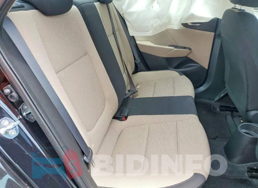 3KPC24A64NE165596 Photo# 10