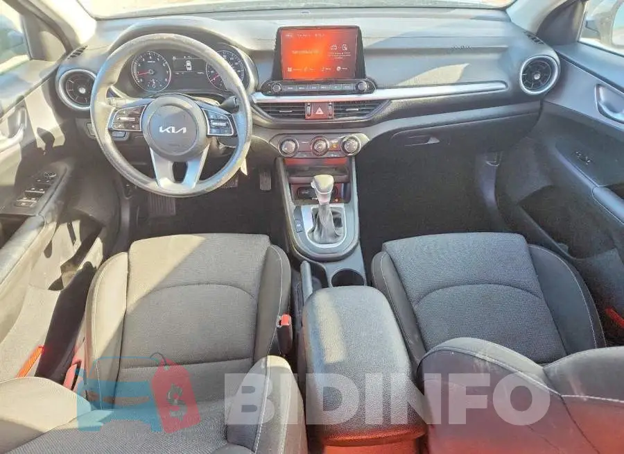 3KPF24AD2NE472230 Photo# 8