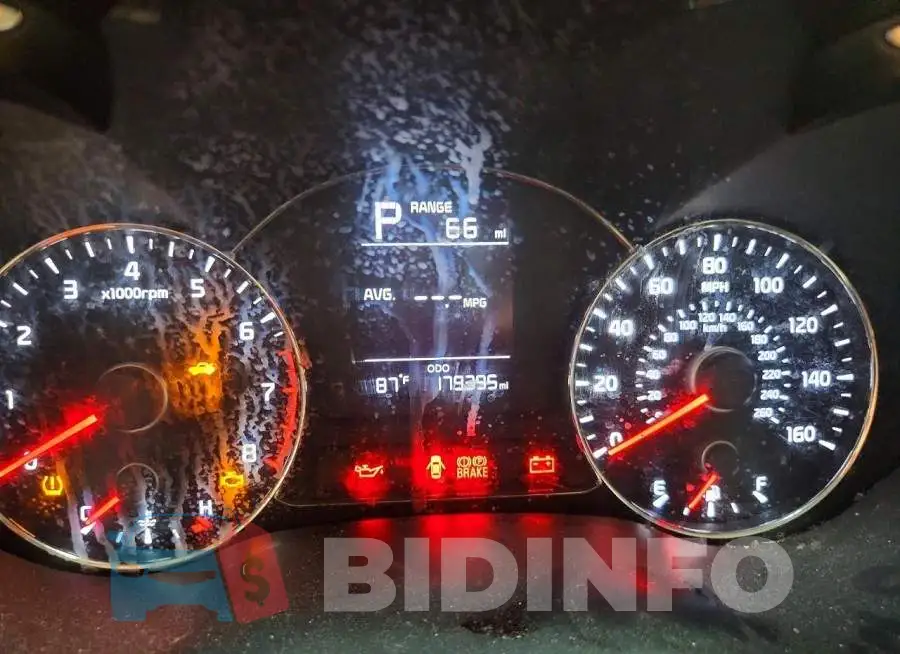 3KPFK4A79HE122415 Photo# 9