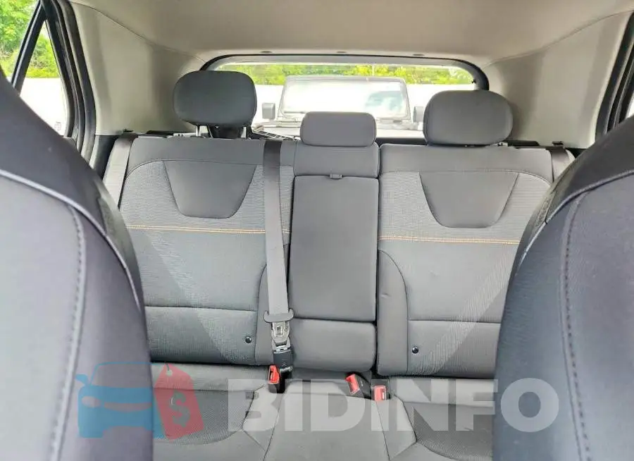 KNDCP3LE1T5320307 Photo# 10