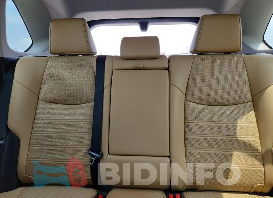 2T3N1RFV8MW201205 Photo# 10
