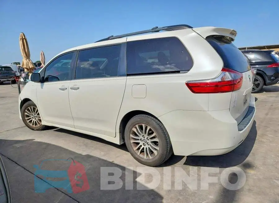 5TDYZ3DC8LS027026 Photo# 2