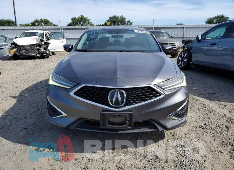 19UDE2F33KA008186 Photo# 5