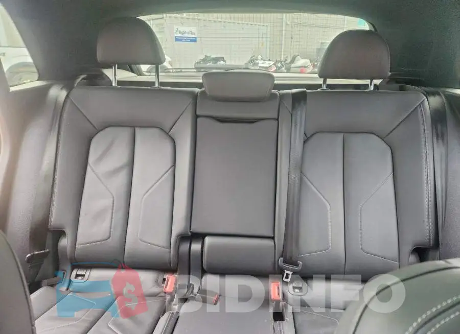 WA1FECF35M1081781 Photo# 10
