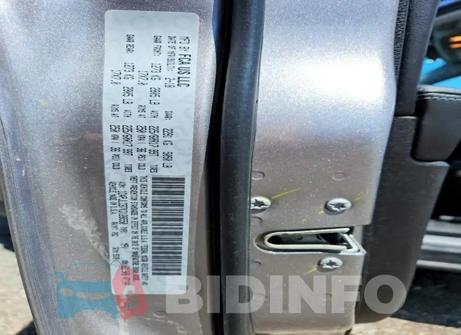 1C4PJLCB7KD128550 Photo# 13