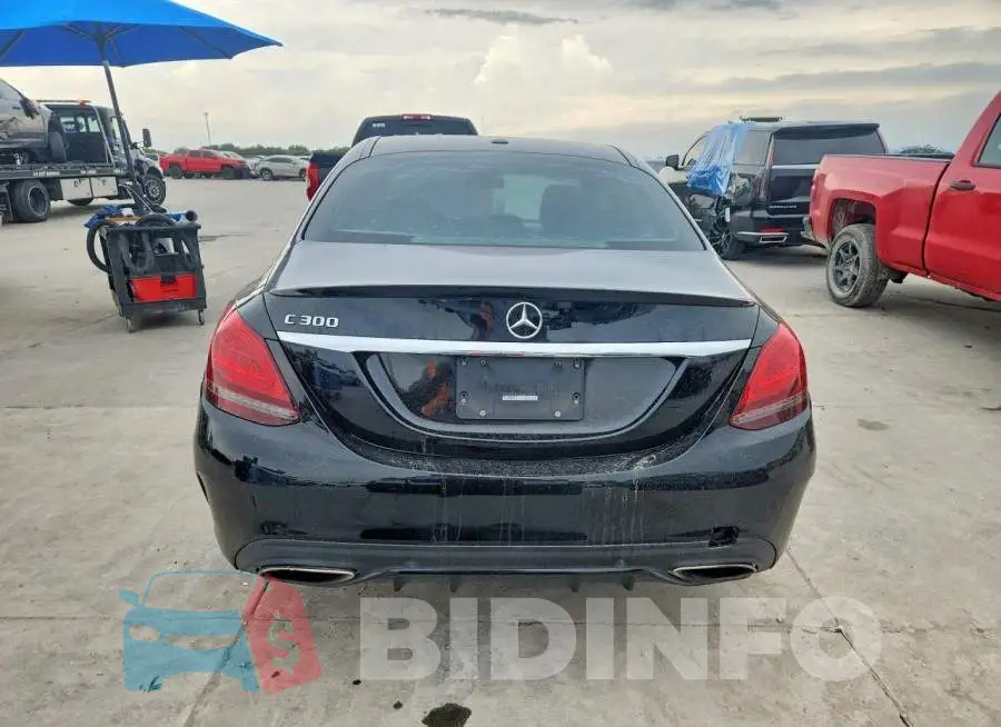 55SWF8DB1KU296264 Photo# 6