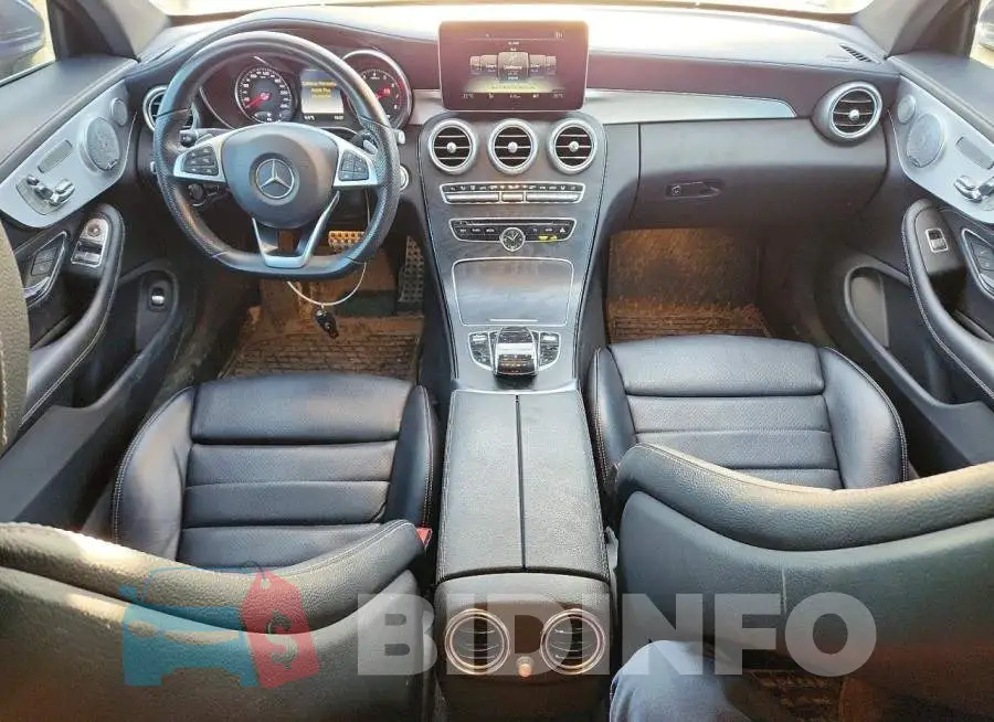 WDDWJ4KB3HF352520 Photo# 8