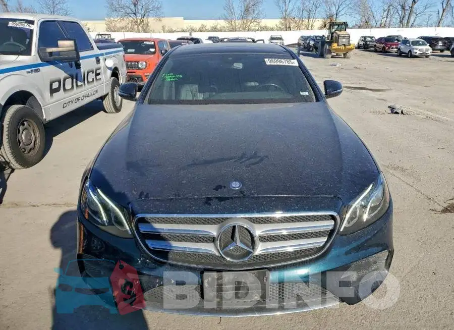 WDDZF4KB7HA027977 Photo# 5